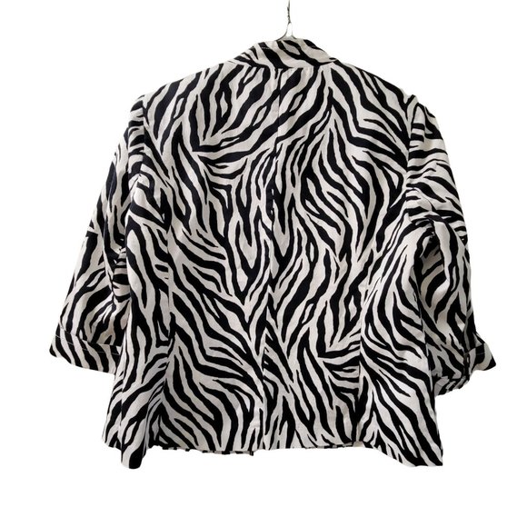 Erin PS Long Sleeve Open Front Black White Zebra Print Blazer Petite S SP 1044 - Picture 2 of 4